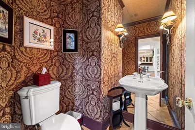 7 Hambleton Court, Baltimore, MD 21208 - Photo 12