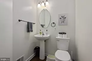 5010 Finsbury Rd, Baltimore, MD 21237 - Photo 16