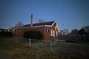 6801 Harewood Park Dr, Baltimore, MD 21220 - Photo 2