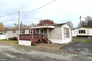 2400 Lincoln Ave, Sparrows Point, MD 21219 - Photo 1