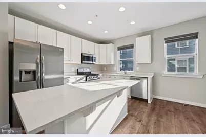 220 E Pennsylvania Avenue, Towson, MD 21286 - Photo 18