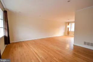 3 Bromwell Ct, Cockeysville, MD 21030 - Photo 2