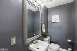 27 Royalty Cir, Owings Mills, MD 21117 - Photo 10