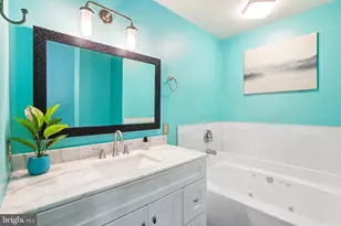 27 Royalty Cir, Owings Mills, MD 21117 - Photo 14