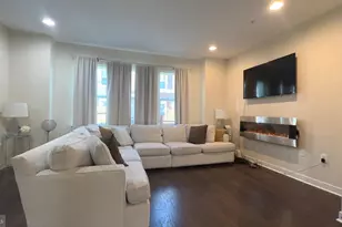 305 Davage Ln, Towson, MD 21286 - Photo 10