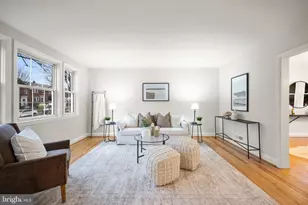 323 Stratford Rd, Baltimore, MD 21228 - Photo 4