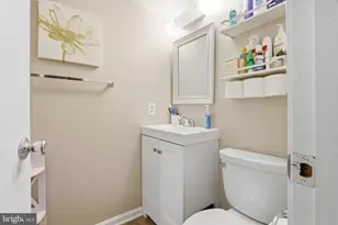 5729 Richardson Mews Square, Arbutus, MD 21227 - Photo 18
