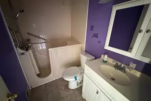 16 West End Ct, Baltimore, MD 21227 - Photo 8