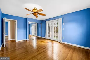 9 Wilfred Ct, Towson, MD 21204 - Photo 18