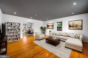 9 Wilfred Ct, Towson, MD 21204 - Photo 2