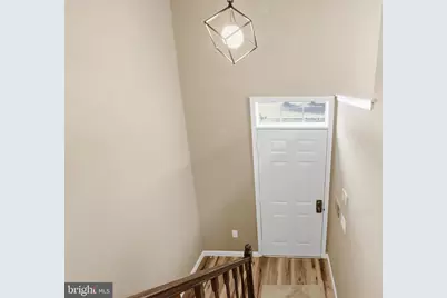 2 Valley Crossing Circle, Cockeysville, MD 21030 - Photo 4