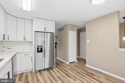 2 Valley Crossing Circle, Cockeysville, MD 21030 - Photo 16