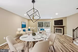 2 Valley Crossing Cir, Cockeysville, MD 21030 - Photo 8