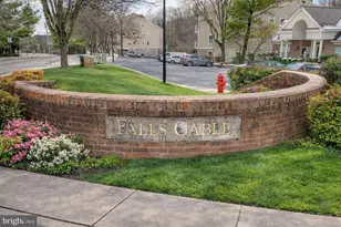 2322 Falls Gable Ln, Baltimore, MD 21209 - Photo 2