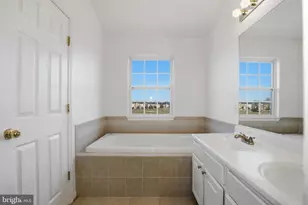 886 Lowe Rd, Middle River, MD 21220 - Photo 22