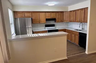 17 Kimball Ridge Ct, Catonsville, MD 21228 - Photo 2