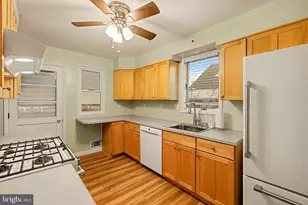 8224 Laurel Dr, Parkville, MD 21234 - Photo 12