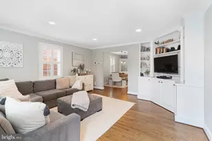 136 Hopkins Rd, Baltimore, MD 21212 - Photo 6