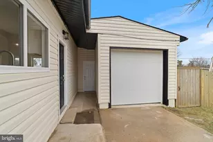 4761 Bonnie Brae Rd, Pikesville, MD 21208 - Photo 32