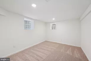 2910 Silver Hill Ave, Gwynn Oak, MD 21207 - Photo 20