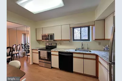 7203 Rockland Hills Drive #302, Baltimore, MD 21209 - Photo 10