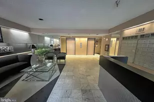 7203 Rockland Hills Dr, Baltimore, MD 21209 - Photo 2