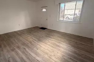 8323 Bear Creek Dr, Baltimore, MD 21222 - Photo 6