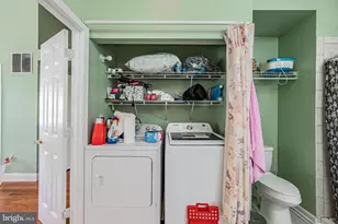 2404 Poplar Dr, Baltimore, MD 21207 - Photo 18