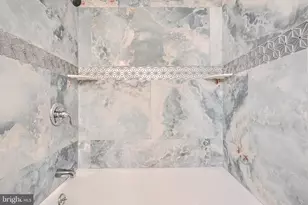 8049 Lansdale Rd, Baltimore, MD 21224 - Photo 28