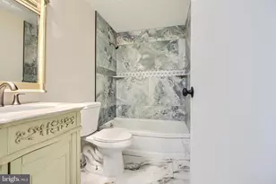 8049 Lansdale Rd, Baltimore, MD 21224 - Photo 26