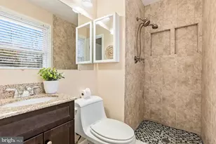 910 Crestwick Rd, Towson, MD 21286 - Photo 14