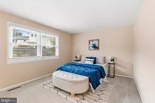 910 Crestwick Rd, Towson, MD 21286 - Photo 12