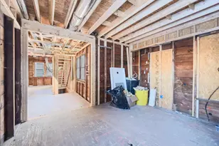 2224 Middleborough Rd, Essex, MD 21221 - Photo 12