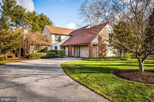 2 Whitebridge Ct, Baltimore, MD 21208 - Photo 2