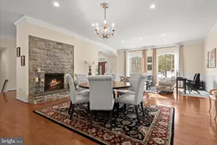 2312 Velvet Ridge Dr, Owings Mills, MD 21117 - Photo 8