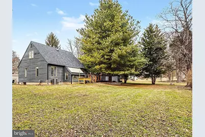 85 Railroad Avenue, Glyndon, MD 21071 - Photo 2