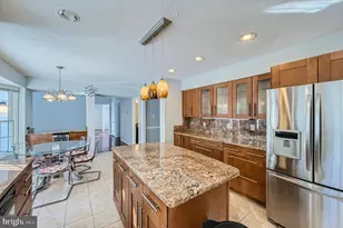 8 Sapphire Hill Ct, Baltimore, MD 21209 - Photo 4