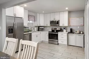 2913 Illinois Ave, Baltimore, MD 21227 - Photo 12