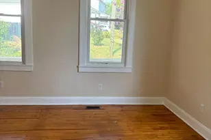 25 Egges Ln, Baltimore, MD 21228 - Photo 12