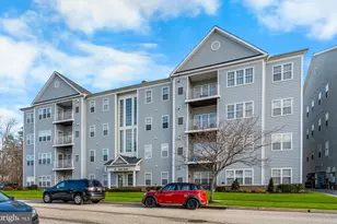 524 Hopkins Landing Dr, Baltimore, MD 21221 - Photo 2