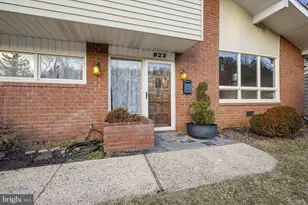 922 Beaverbank Cir, Towson, MD 21286 - Photo 4