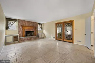 922 Beaverbank Cir, Towson, MD 21286 - Photo 6