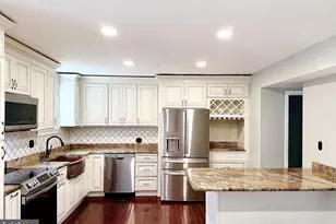 1 Broadleaf Ct, Baltimore, MD 21234 - Photo 8