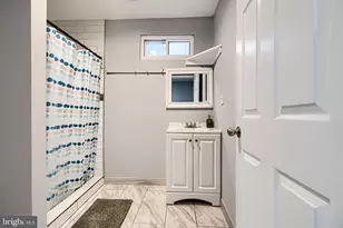 619 North Point Rd, Baltimore, MD 21224 - Photo 40