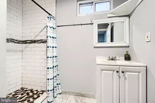 619 North Point Rd, Baltimore, MD 21224 - Photo 44