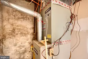 619 North Point Rd, Baltimore, MD 21224 - Photo 64