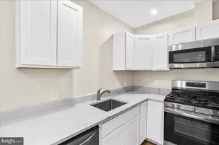 38 Bloomsbury Ave, Catonsville, MD 21228 - Photo 22