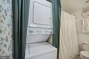 7 Slade Ave, Baltimore, MD 21208 - Photo 16