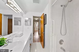 1011 Linden Ave, Baltimore, MD 21227 - Photo 28