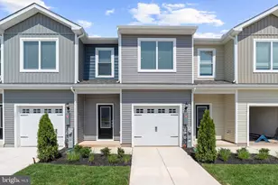 8139 Bartholomew Ct, Baltimore, MD 21206 - Photo 2